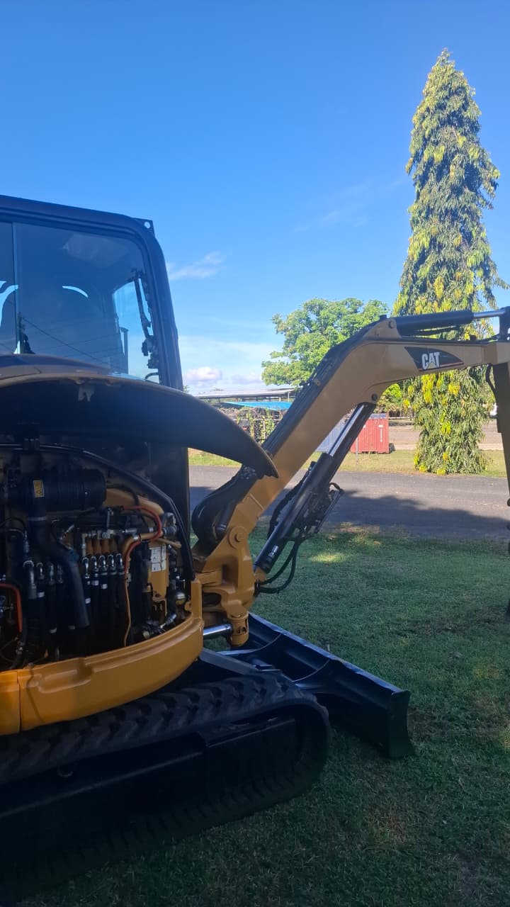 Excavadora CAT